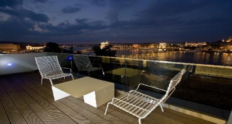 Lanchid_19_design_hotel__budapest_terrace